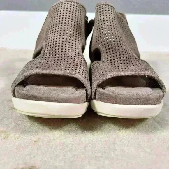 SOFFT Shandi Platform Wedge Leather Sandal Ankle Zip Lilac Purple Women Size 6 - Picture 8 of 14